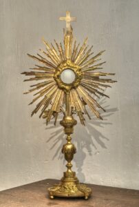 monstrance, religion, goldsmith-1865983.jpg