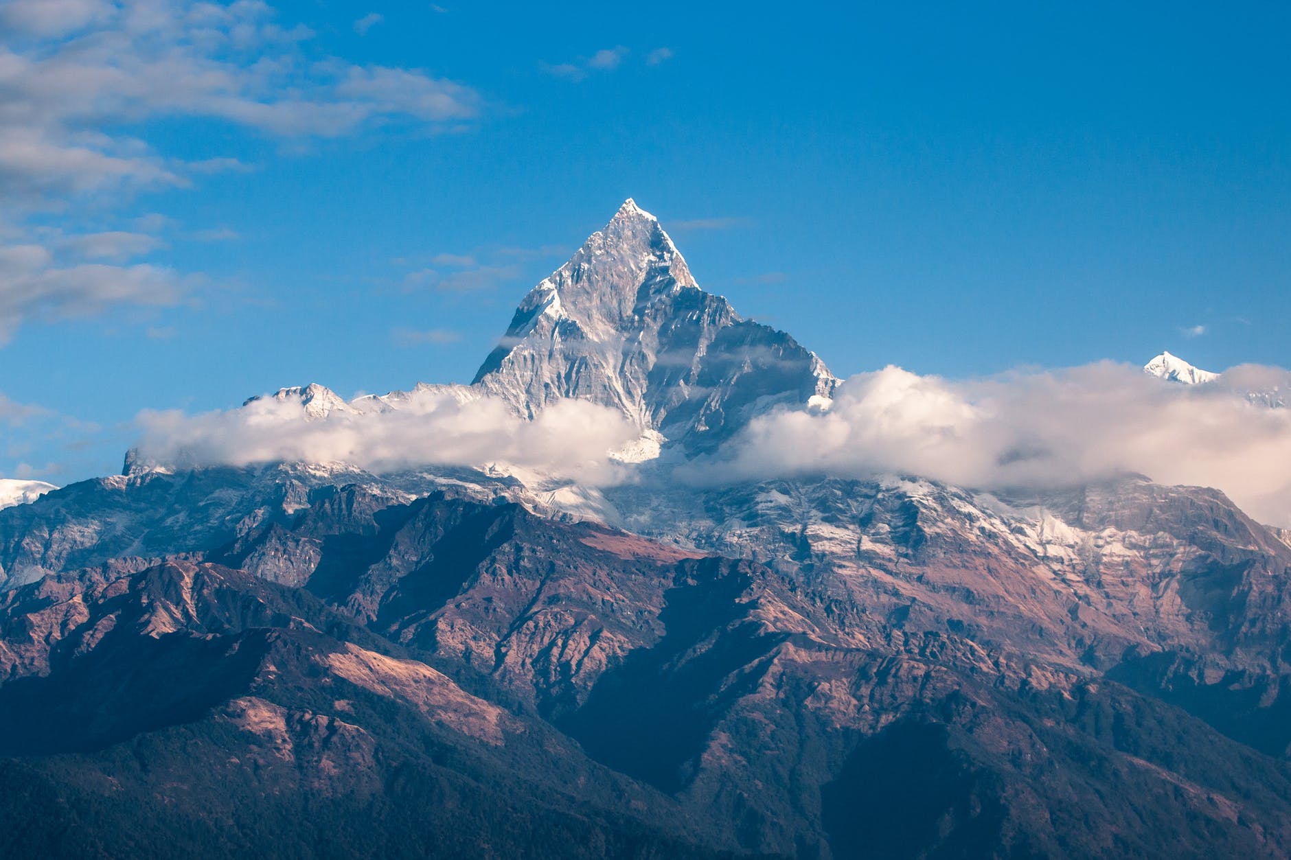 gray and brown mountain