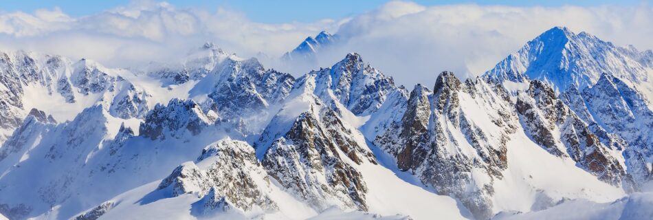 mountain ranges covered in snow